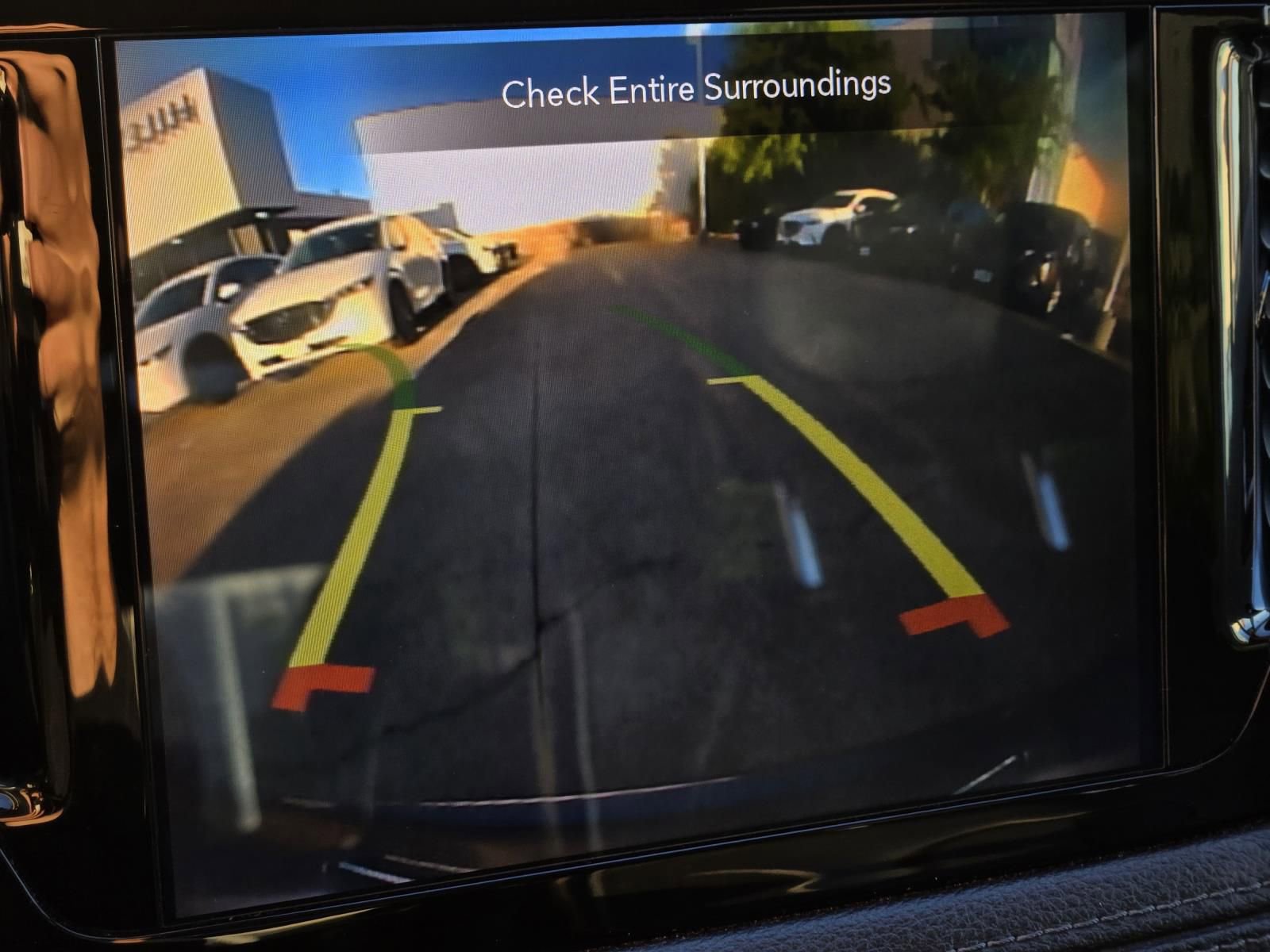 Used 2019 Chrysler Pacifica Limited image 25