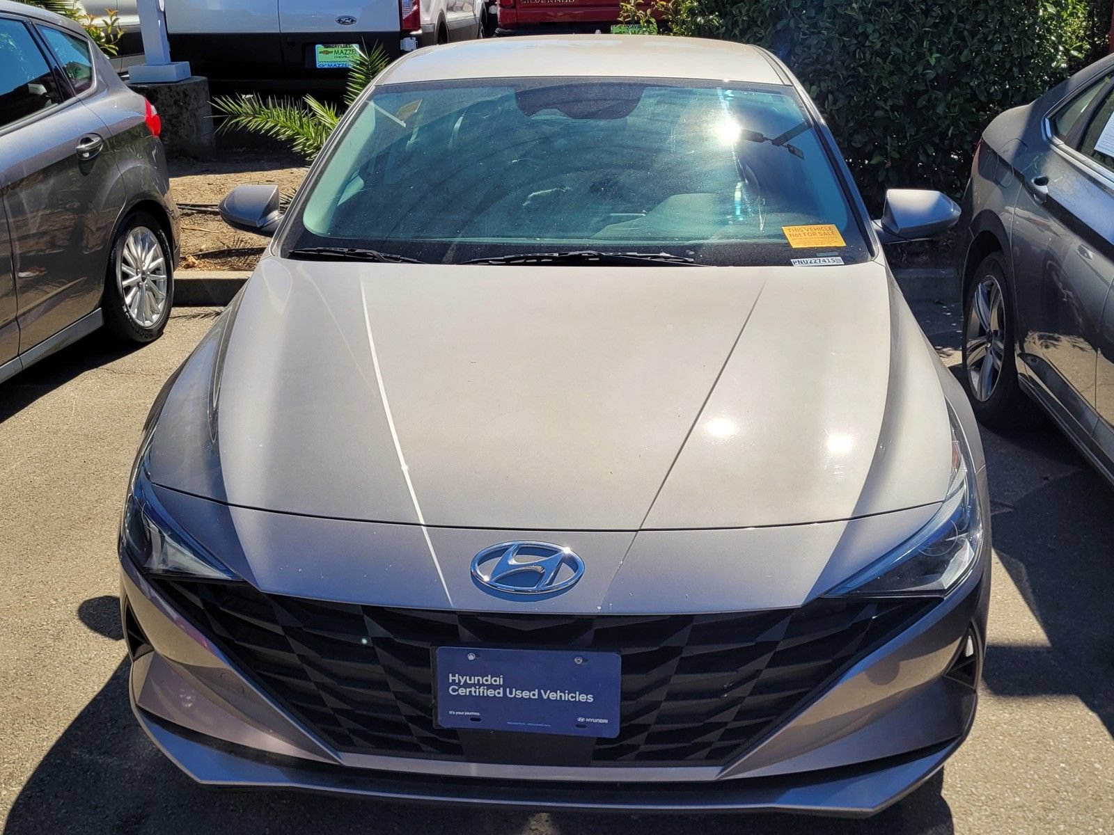 Used 2022 Hyundai Elantra SEL w/ Convenience Package FWD image 2