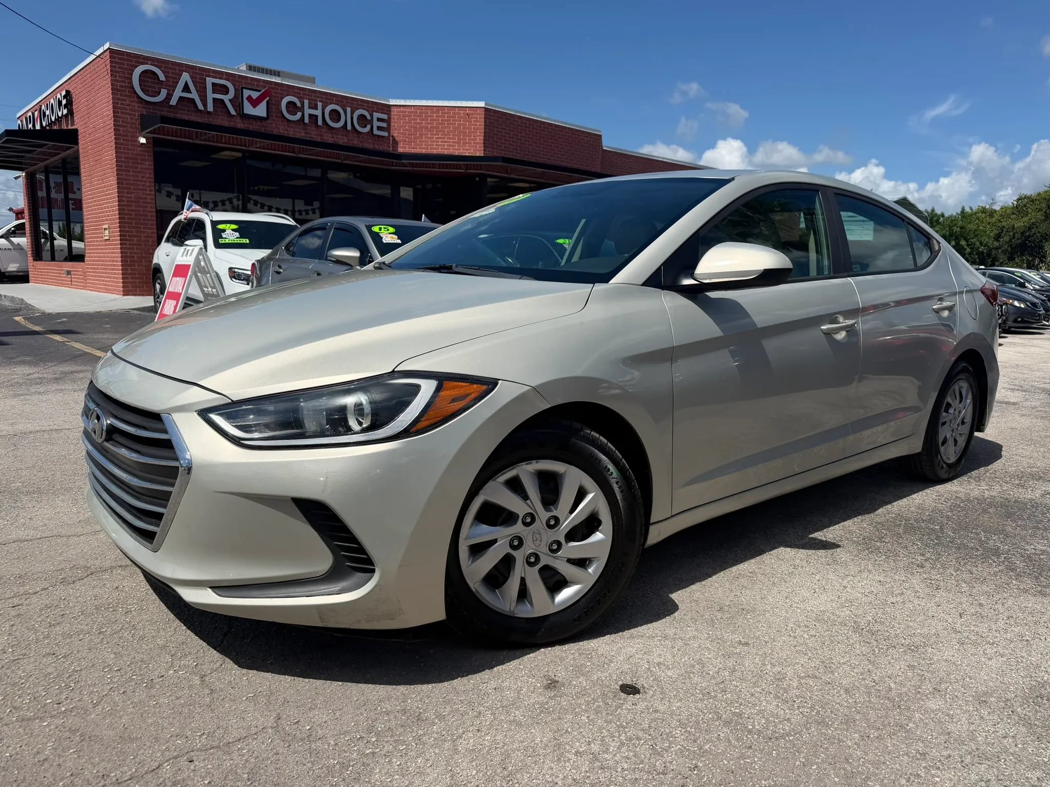 Used 2017 Hyundai Elantra SE
