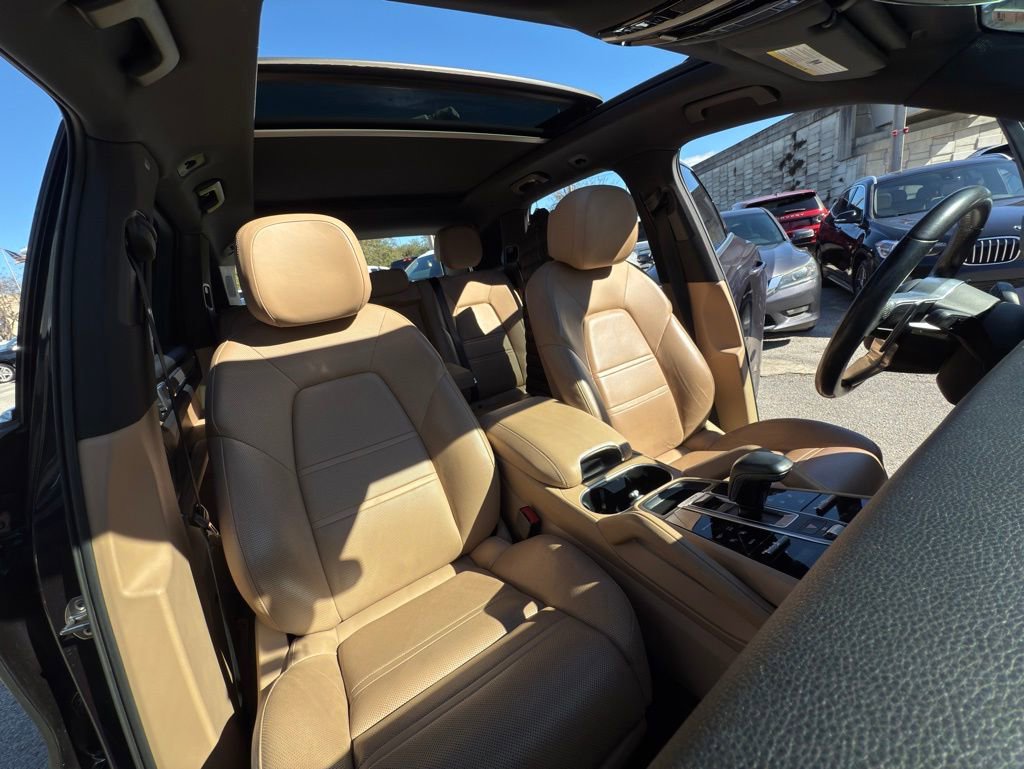 Used 2019 Porsche Cayenne image 41