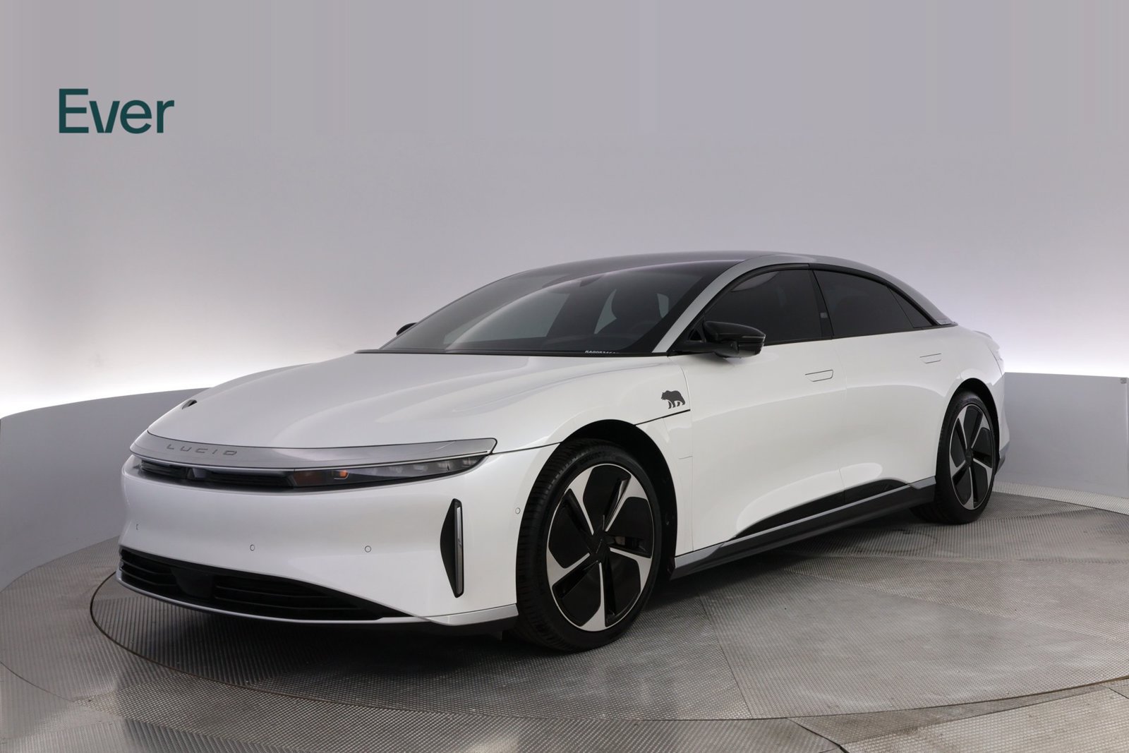 Used 2024 Lucid Air Touring AWD/4WD image 2