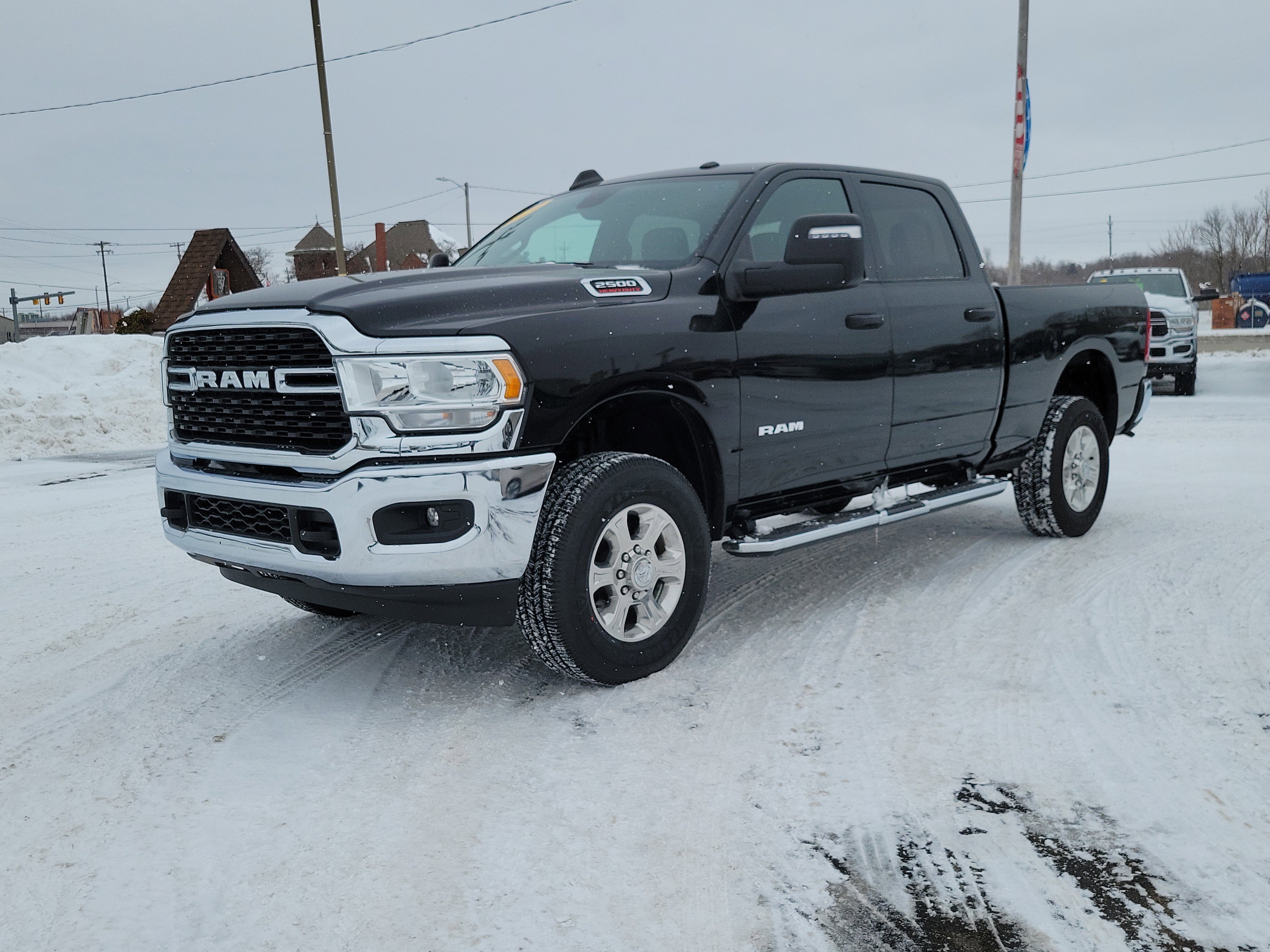 Used 2024 RAM 2500 Big Horn w/ Bed Utility Group image 2