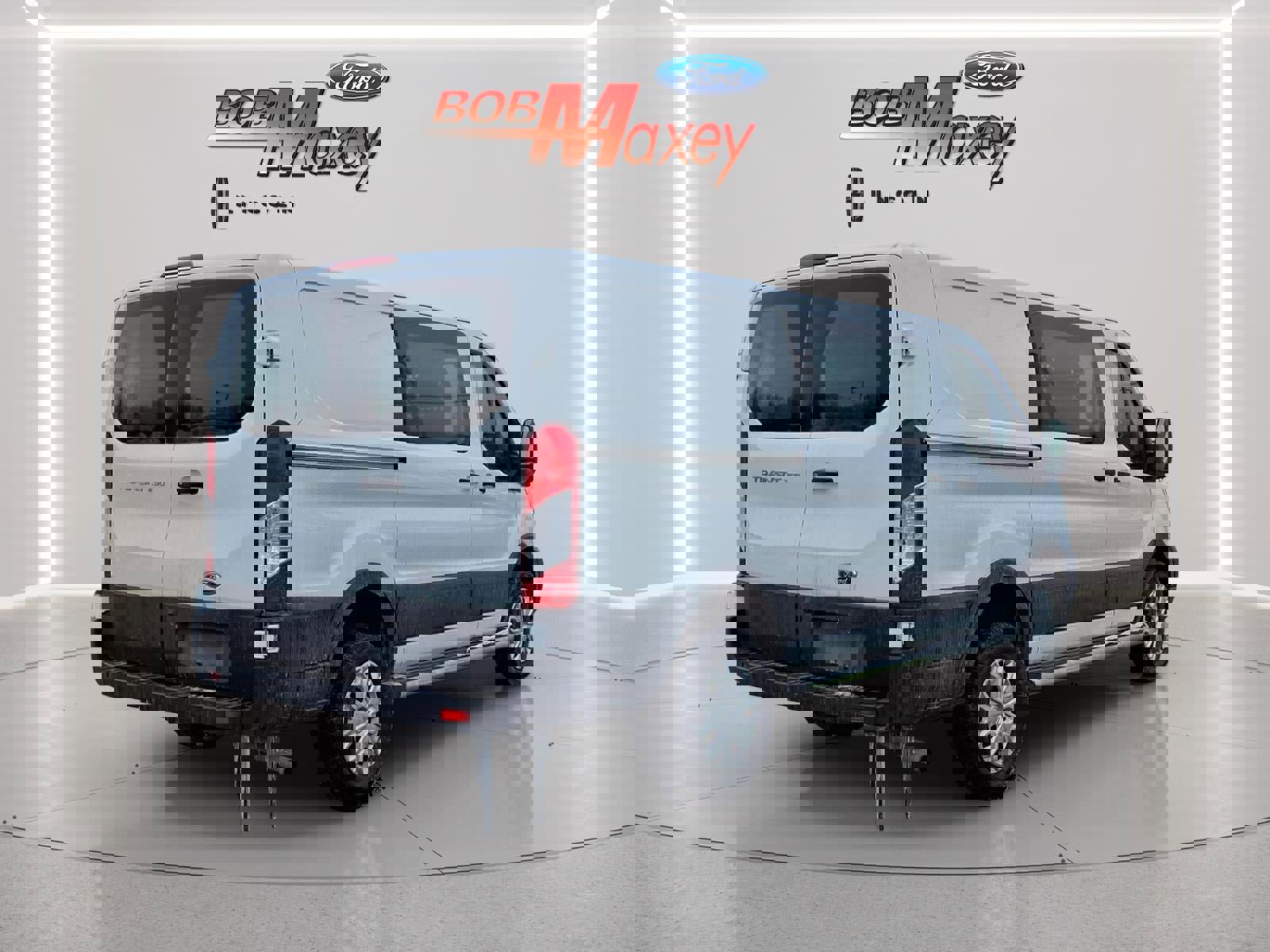 Used 2024 Ford Transit 250 Low Roof w/ Exterior Upgrade Package image 4