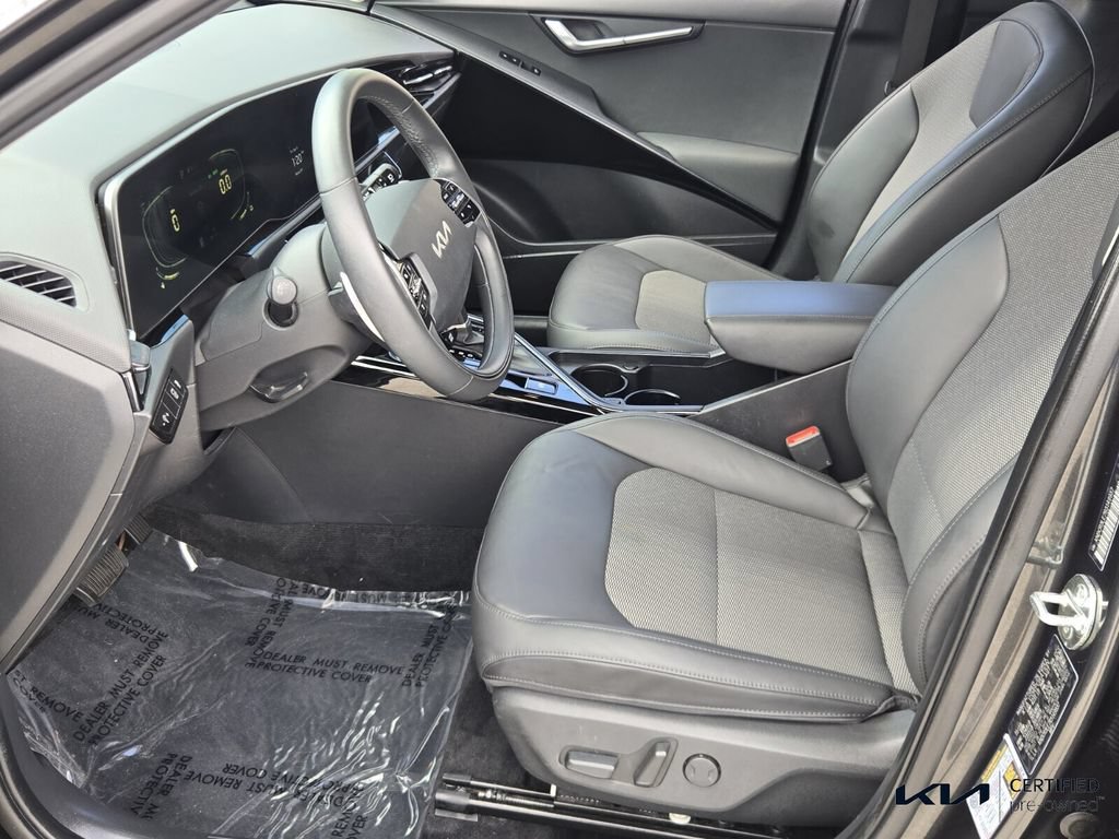 Certified 2024 Kia Niro EX FWD image 10
