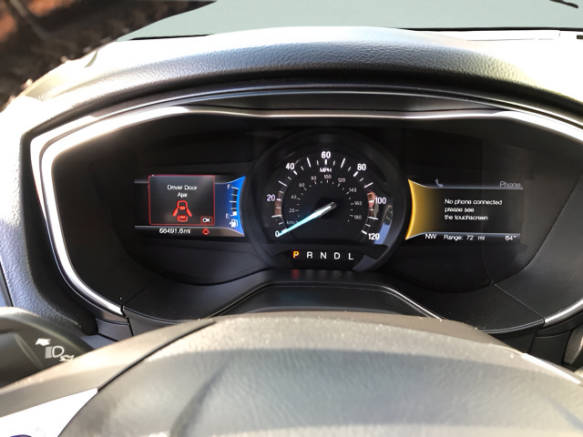 Used 2019 Ford Fusion Energi Titanium FWD image 19