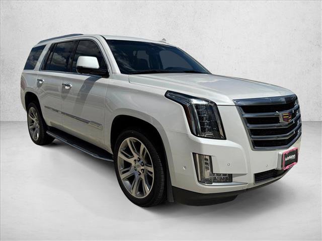 Used 2020 Cadillac Escalade Premium Luxury RWD image 3