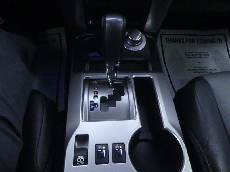 Used 2020 Toyota 4Runner SR5 Premium w/ Moonroof Package AWD/4WD image 17