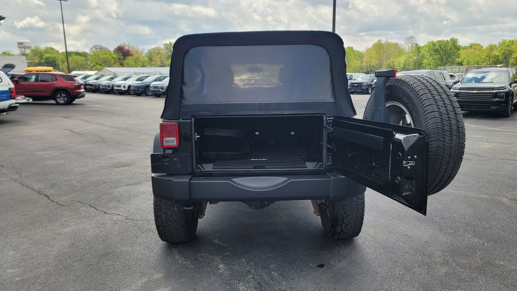 Used 2017 Jeep Wrangler Unlimited Sport w/ Quick Order Package 24S AWD/4WD image 11
