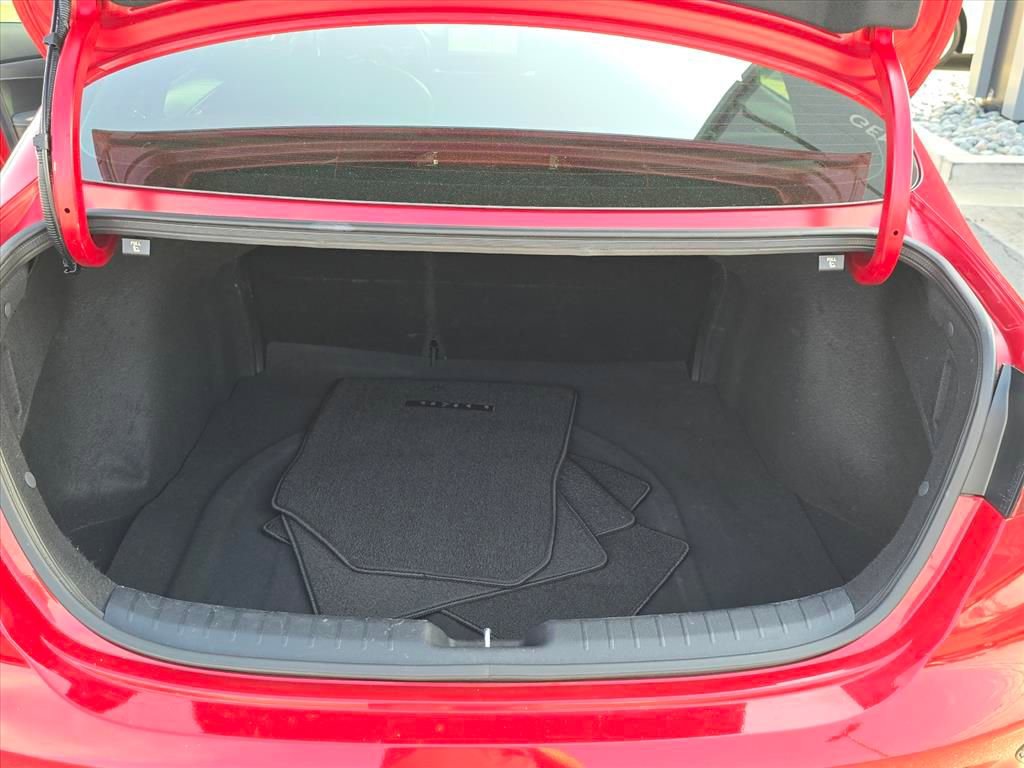 Used 2024 Kia Forte GT-Line image 12