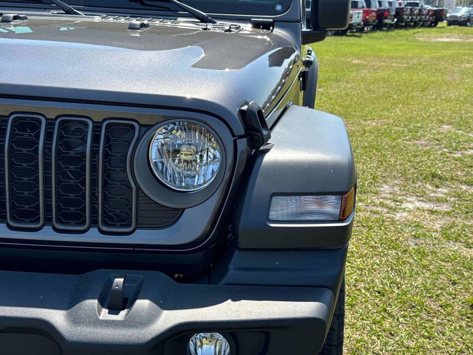 New 2026 Jeep Wrangler Unlimited Sport AWD/4WD image 17