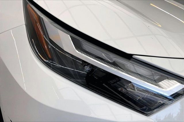 Used 2024 Toyota RAV4 XLE AWD/4WD image 29