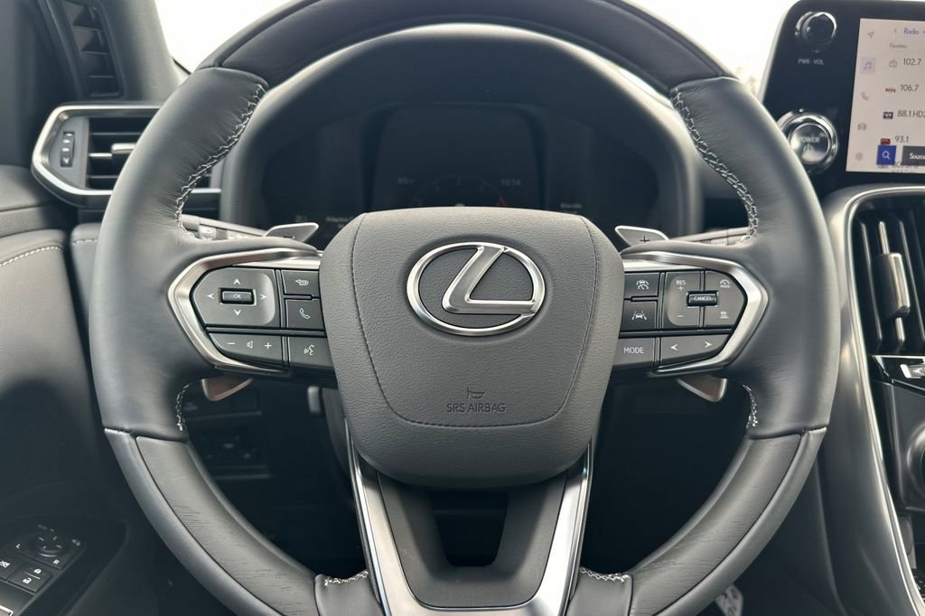 New 2026 Lexus LX 700h Luxury image 25