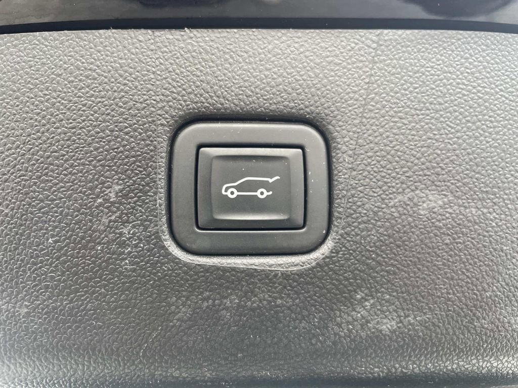 Used 2024 Chevrolet Blazer LT w/ Convenience Package image 12