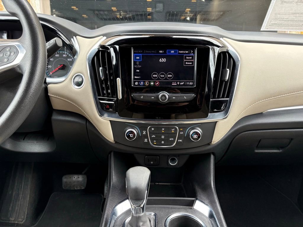 Used 2023 Chevrolet Traverse LS image 28