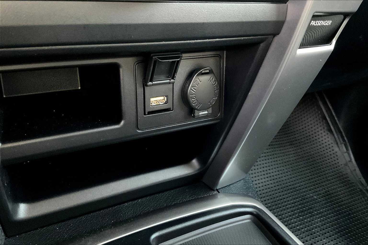 Certified 2024 Toyota 4Runner SR5 image 31