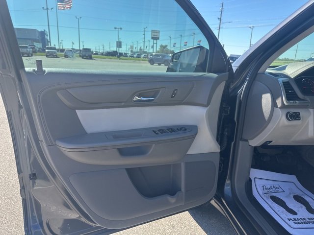 Used 2014 GMC Acadia SLE image 29