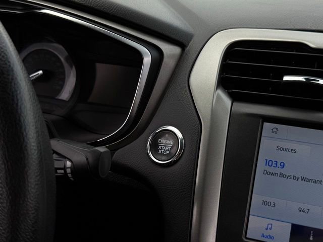 Certified 2020 Ford Fusion SE FWD image 9