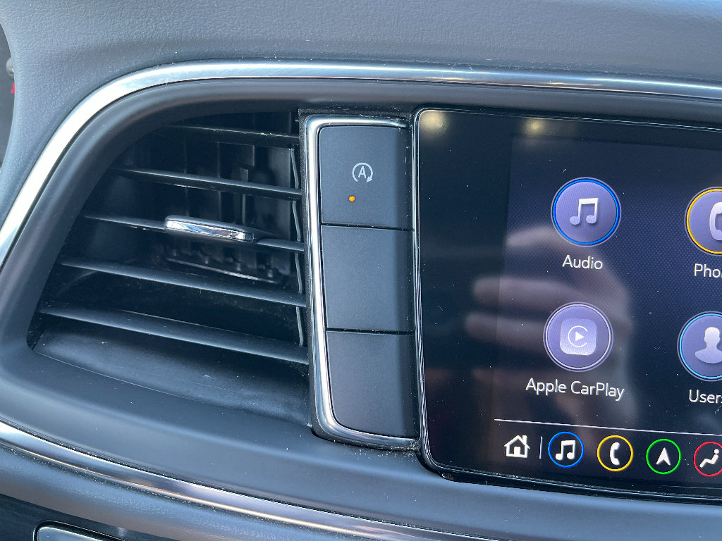 Used 2024 Buick Enclave Premium FWD image 32