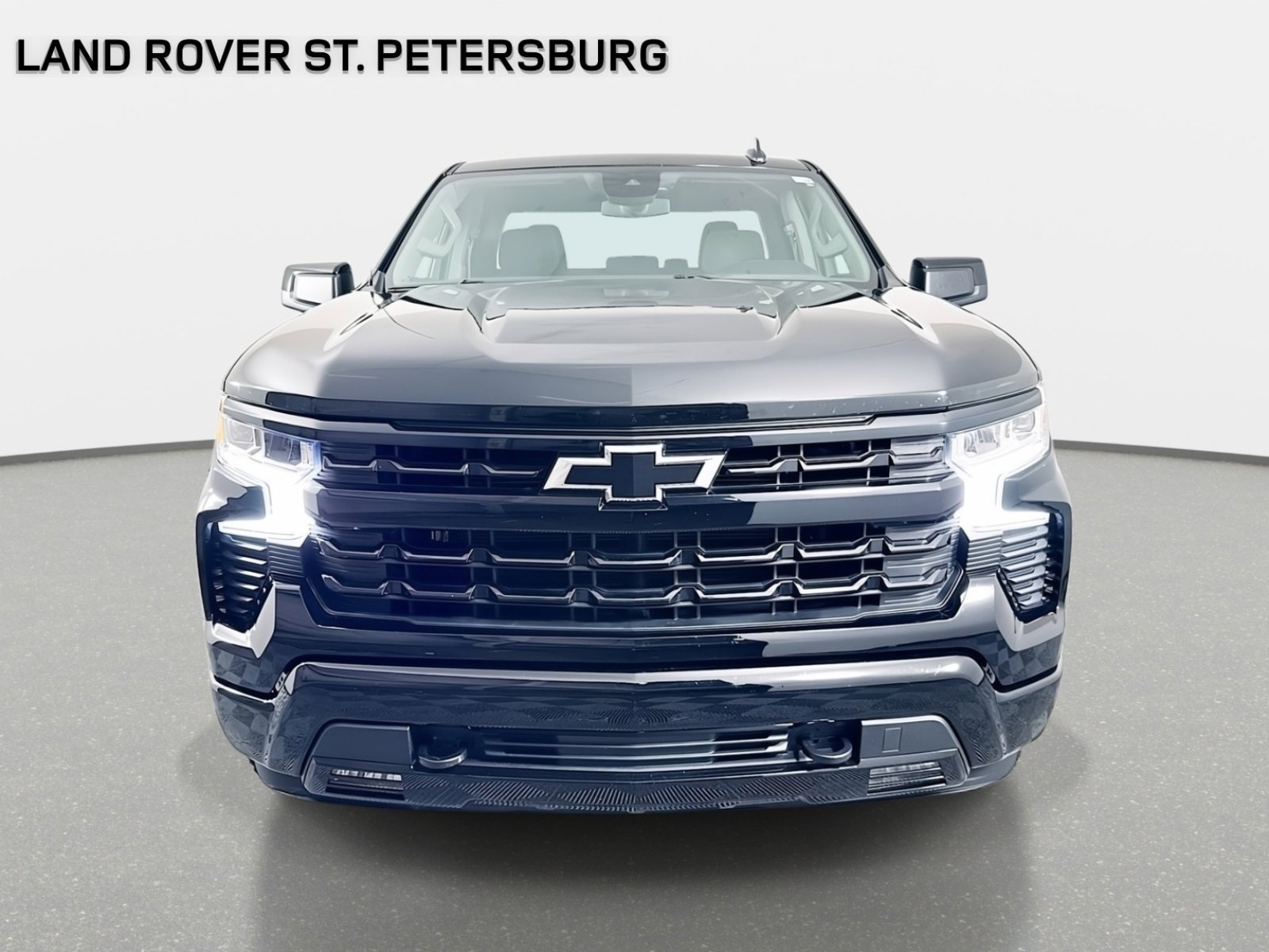 Used 2023 Chevrolet Silverado 1500 RST image 2
