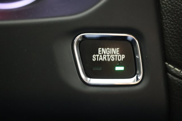 Used 2023 GMC Acadia SLT w/ Elevation Edition image 17