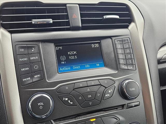 Used 2018 Ford Fusion SE FWD image 23