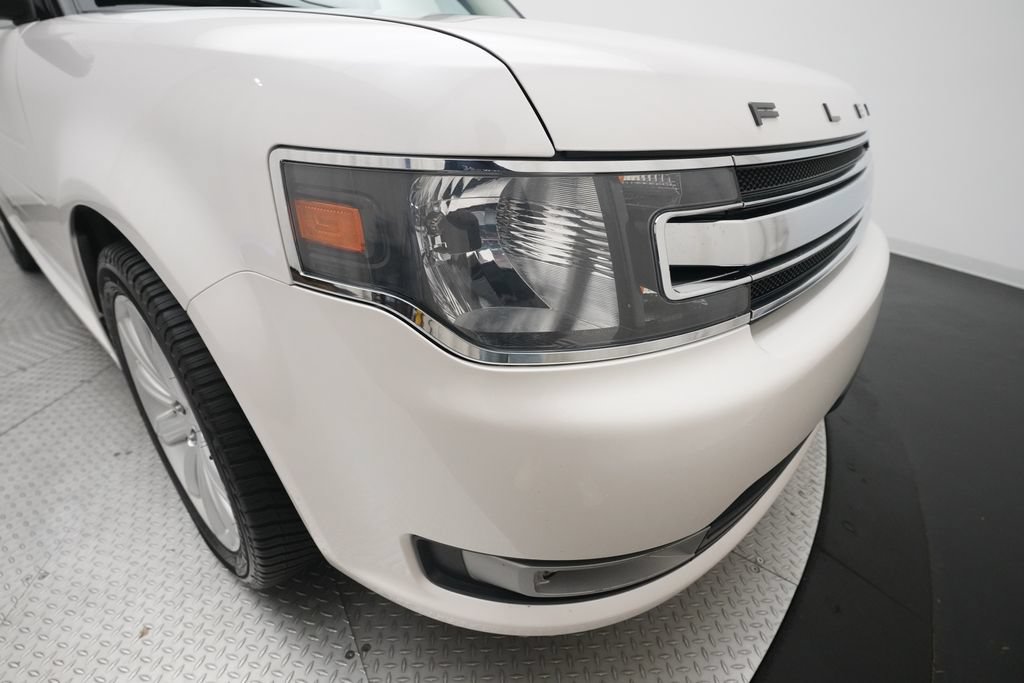 Used 2016 Ford Flex SEL w/ Equipment Group 202A AWD/4WD image 25