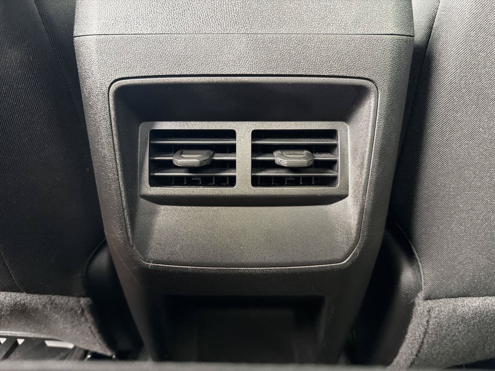 Used 2024 Chevrolet Colorado Trail Boss w/ Technology Package AWD/4WD image 34