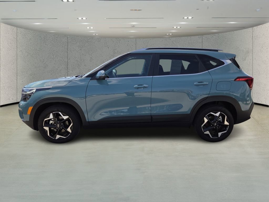 Used 2025 Kia Seltos EX image 6