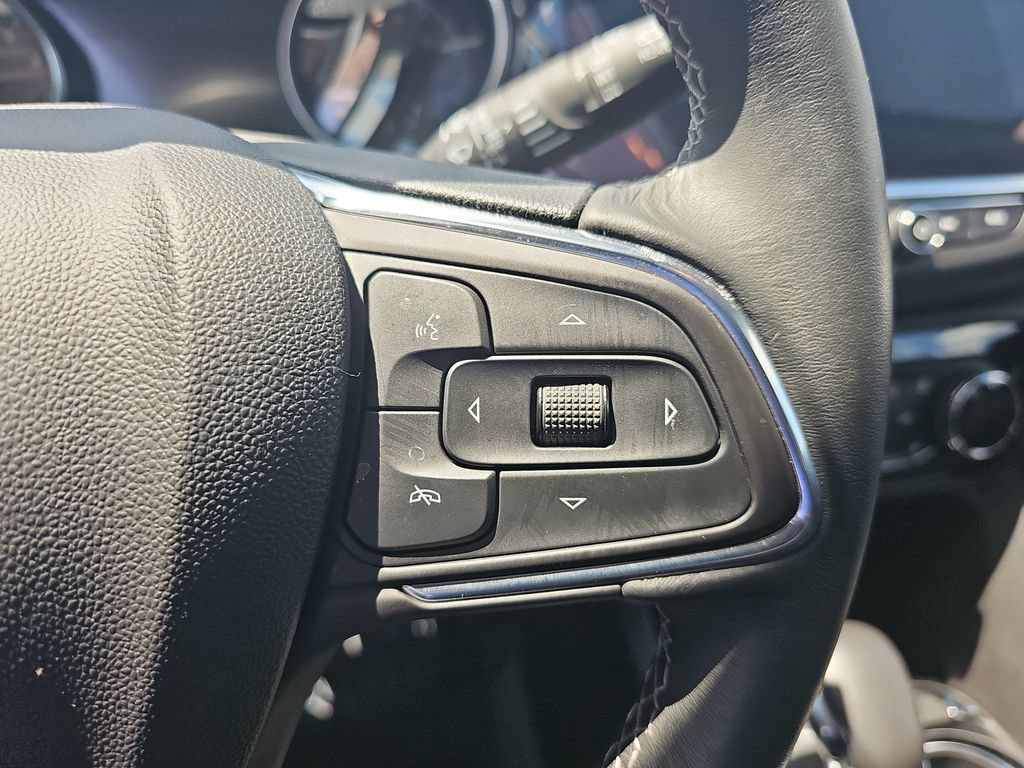 Used 2023 Buick Encore GX Preferred w/ Cold Weather Comfort Package AWD/4WD image 22