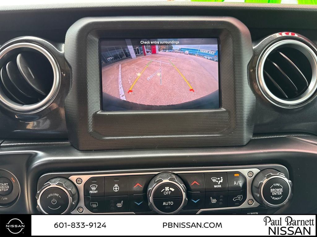 Used 2020 Jeep Wrangler Unlimited Sahara image 26