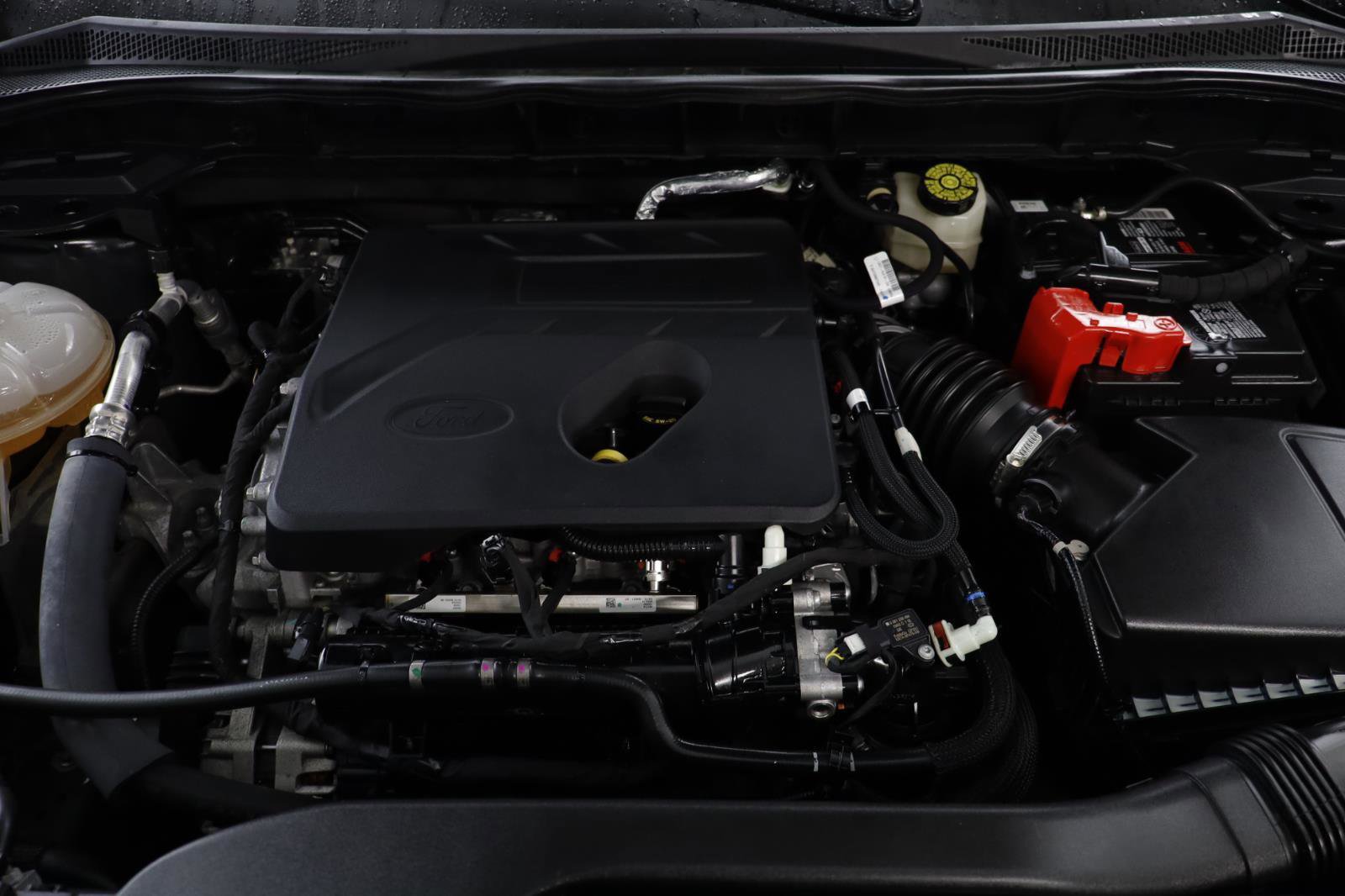 Used 2020 Ford Escape SE image 21