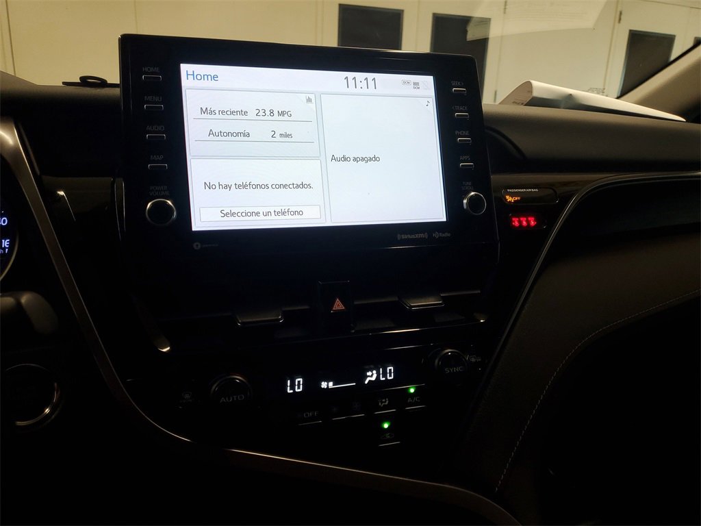 Used 2021 Toyota Camry XLE image 26