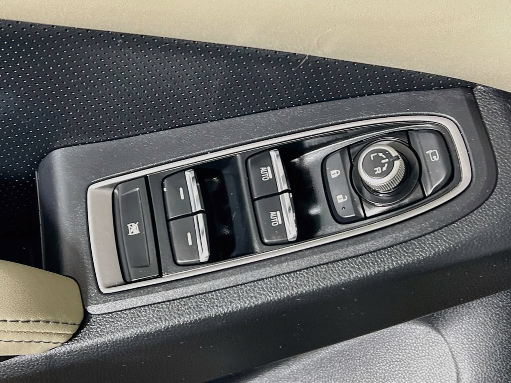 Used 2023 Subaru Ascent Limited w/ Technology Package AWD/4WD image 16