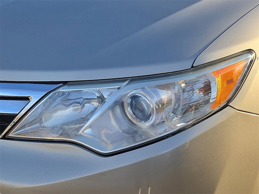 Used 2014 Toyota Camry LE image 10