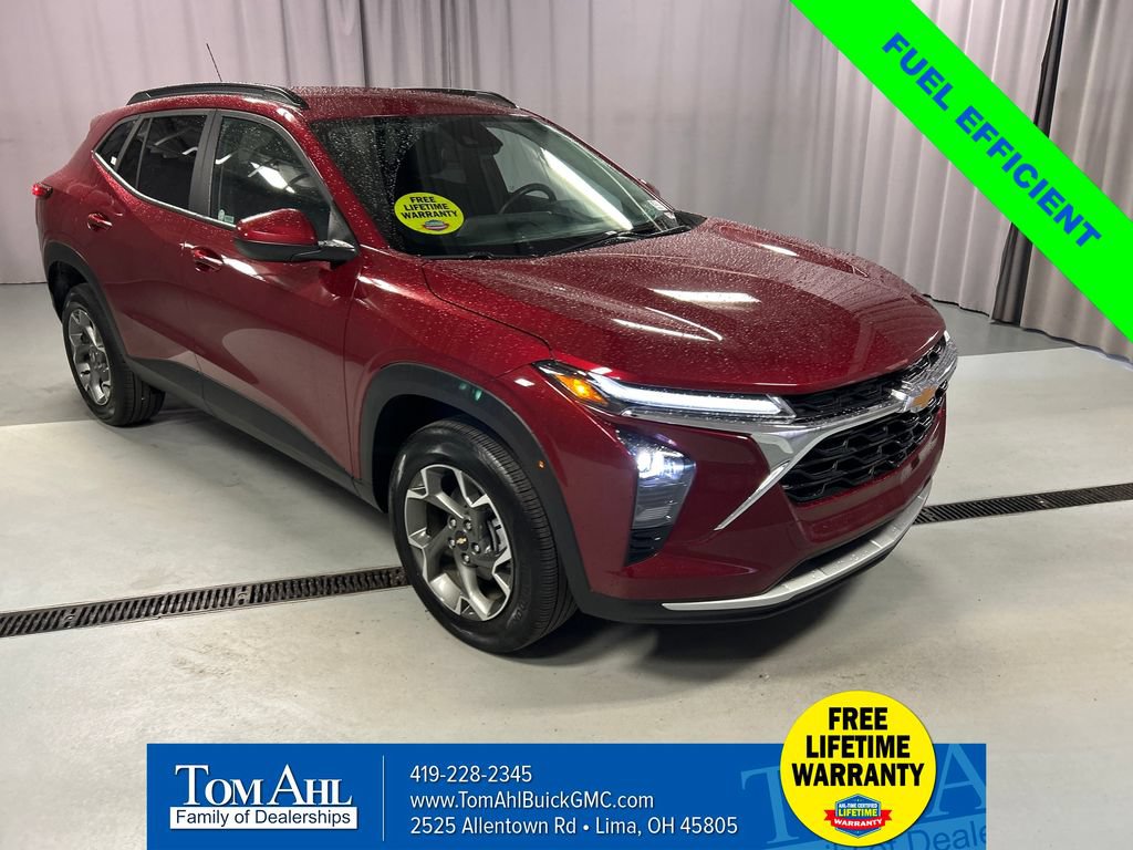 Used 2025 Chevrolet Trax LT w/ LT Convenience Package FWD image 1