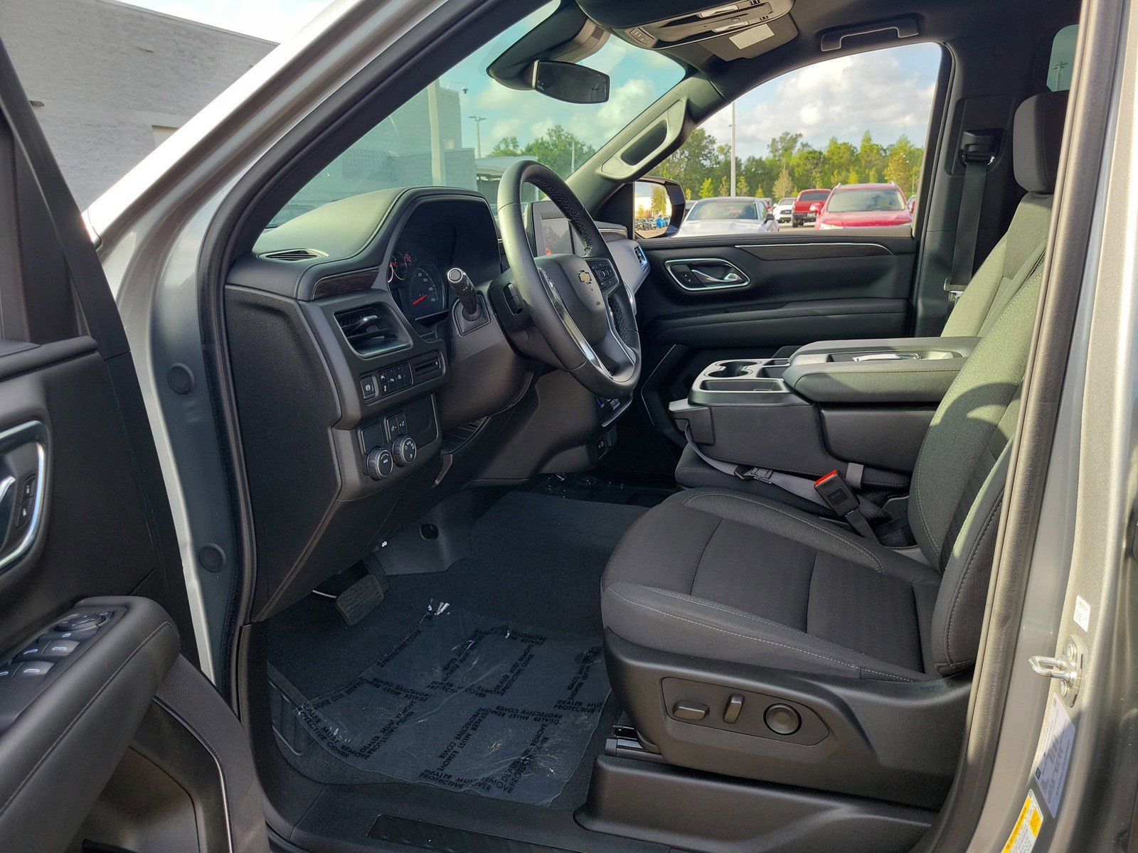 Used 2024 Chevrolet Tahoe LS RWD image 15