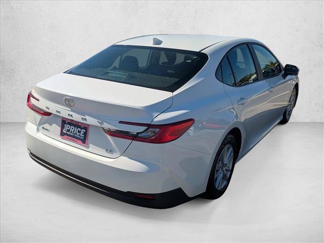 Used 2025 Toyota Camry LE FWD image 5
