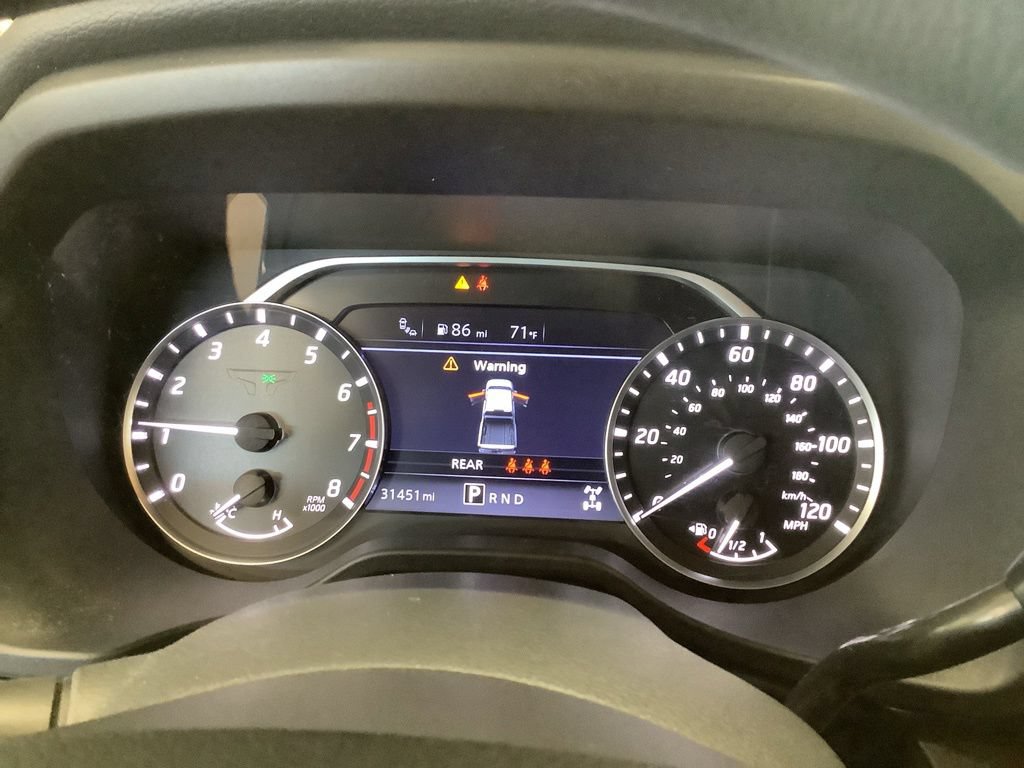 Used 2022 Nissan Titan SV AWD/4WD image 8