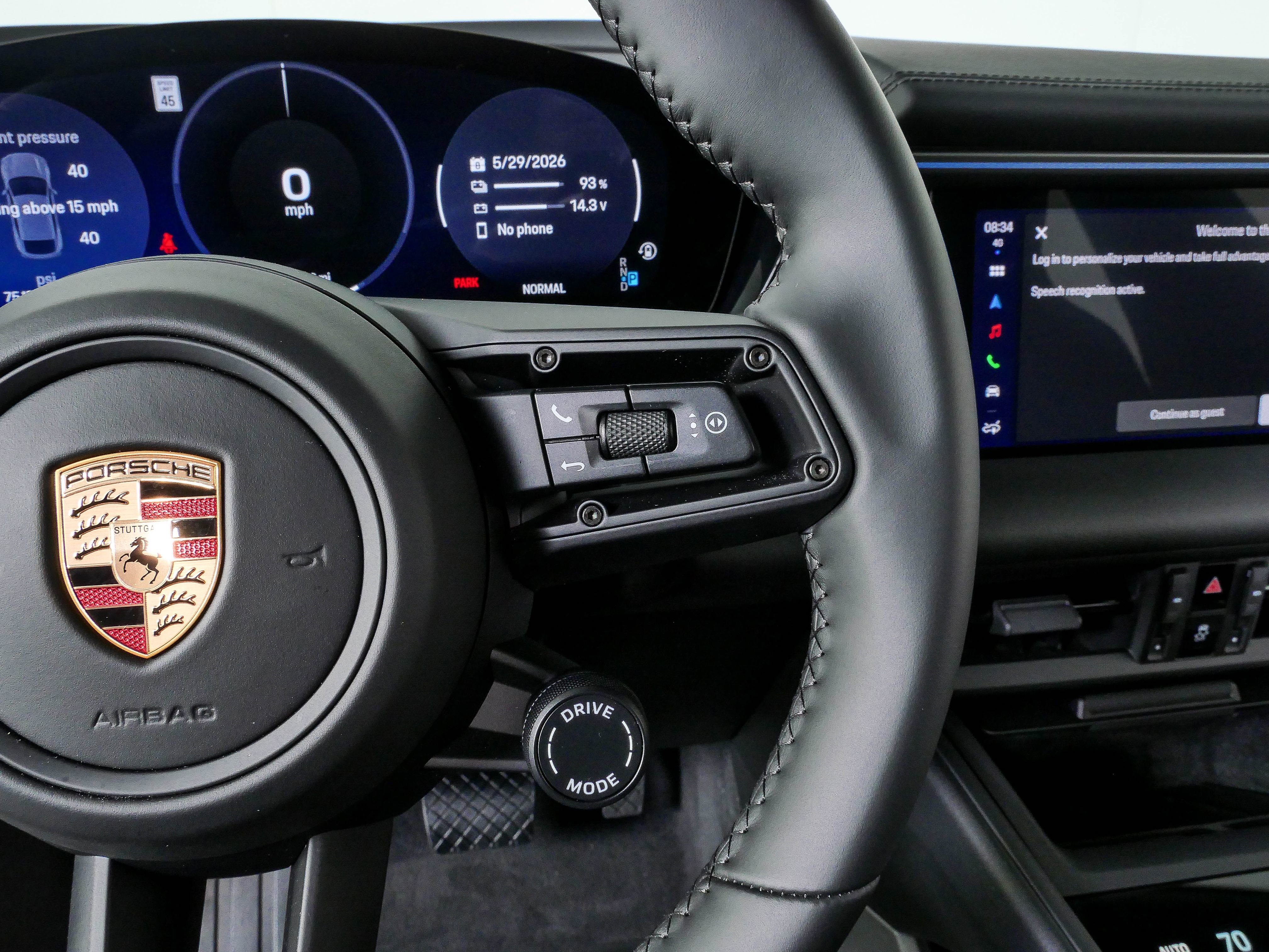 Used 2025 Porsche Macan Electric RWD image 11