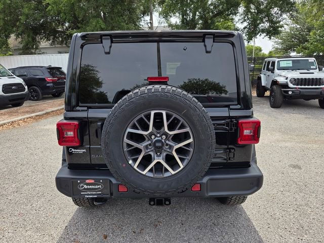 New 2026 Jeep Wrangler Unlimited Sahara AWD/4WD image 13