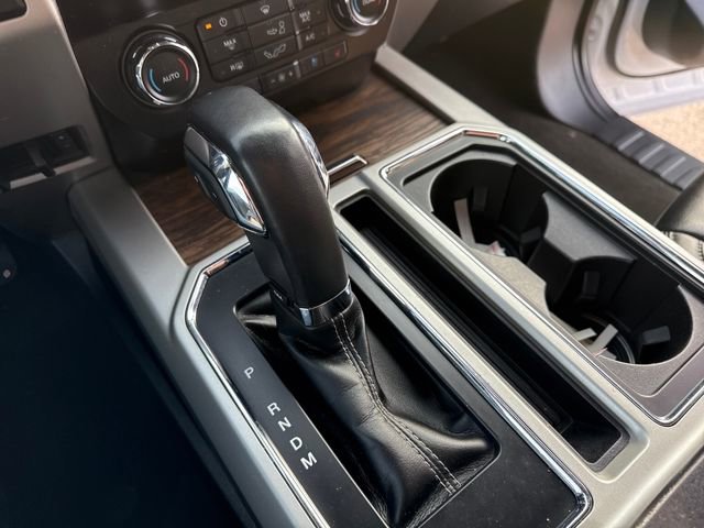 Used 2020 Ford F150 Lariat w/ Equipment Group 501A Mid image 34