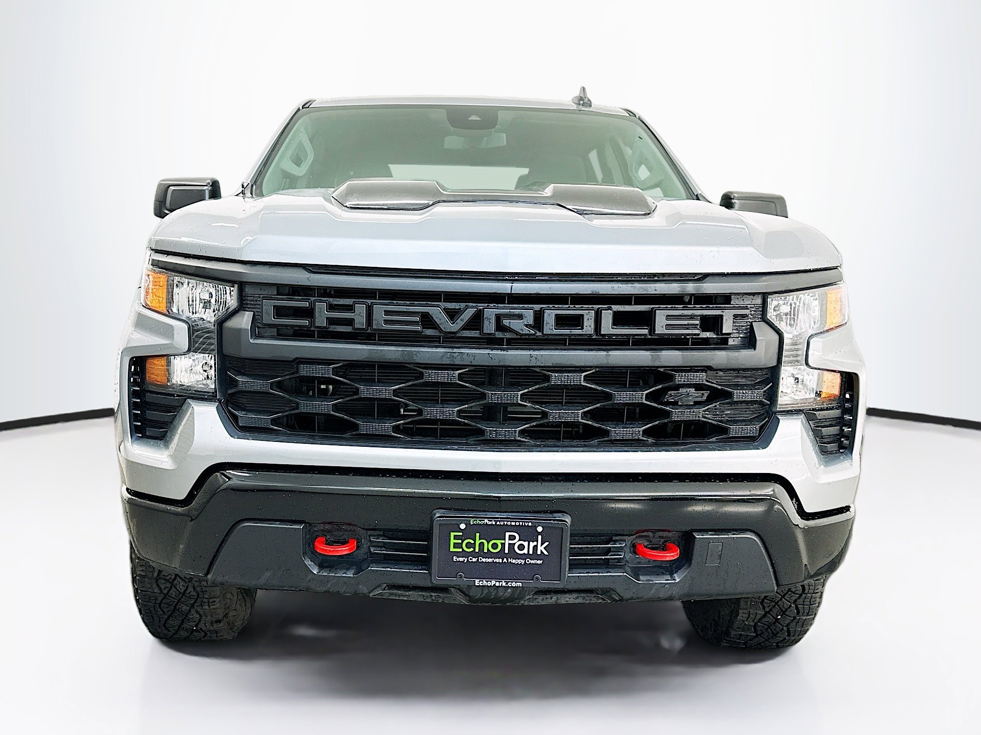 Used 2024 Chevrolet Silverado 1500 Custom Trail Boss w/ LPO, Dark Essentials Package image 3