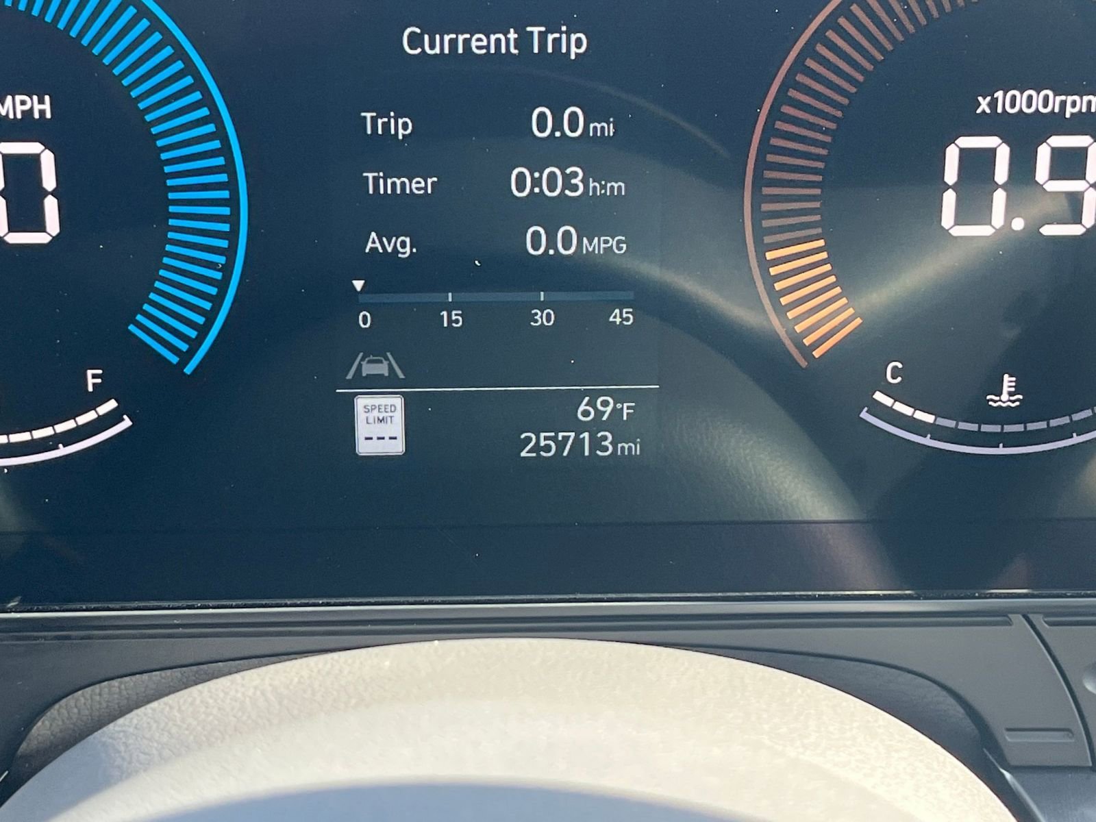 Used 2025 Hyundai Kona SEL image 40