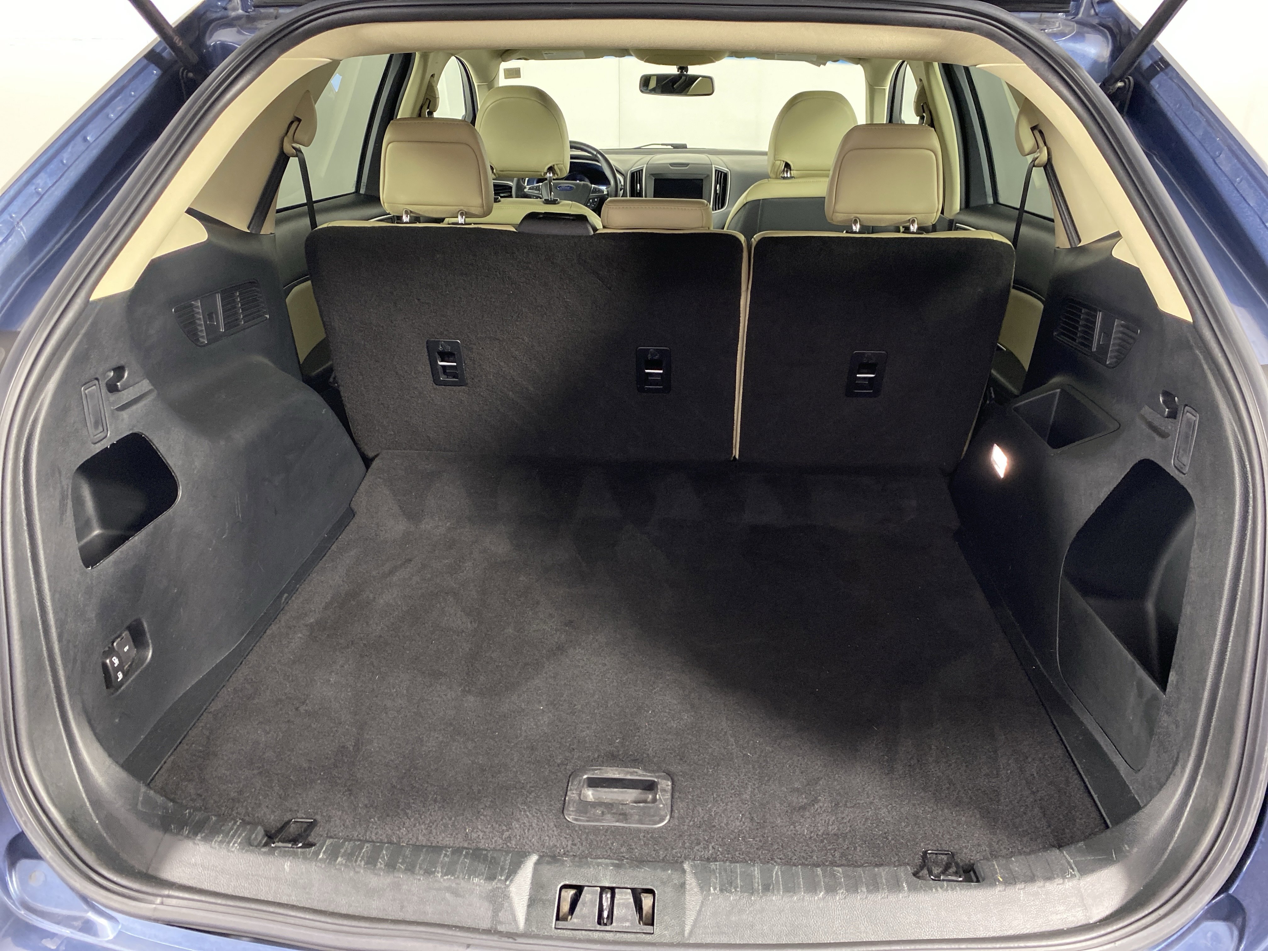 Used 2018 Ford Edge SEL w/ Equipment Group 201A image 32