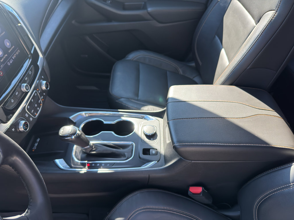 Used 2020 Chevrolet Traverse Premier image 32