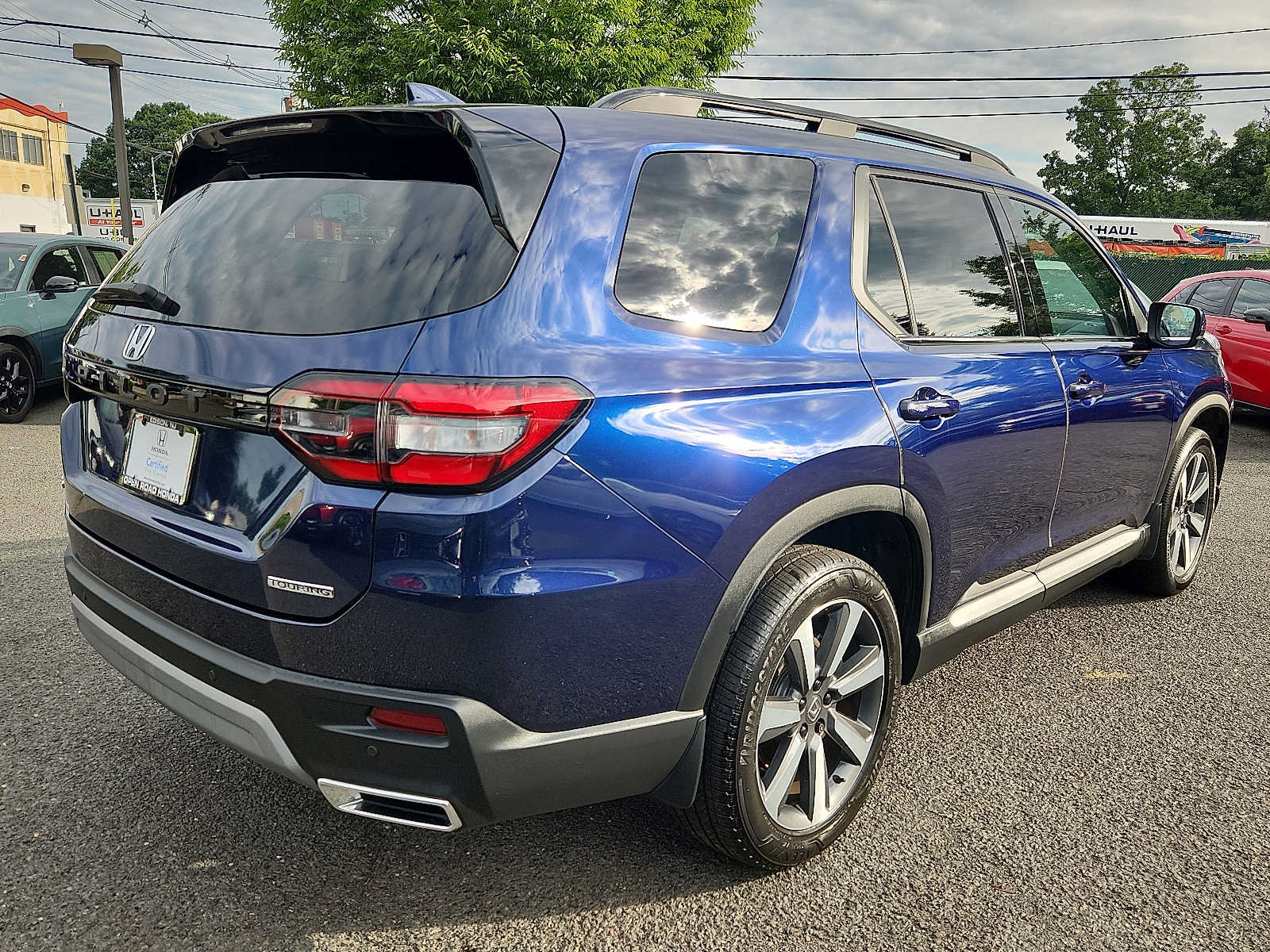 Certified 2023 Honda Pilot Touring image 6