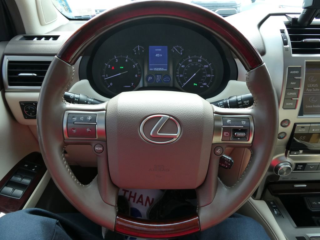 Used 2015 Lexus GX 460 w/ Premium Package image 36