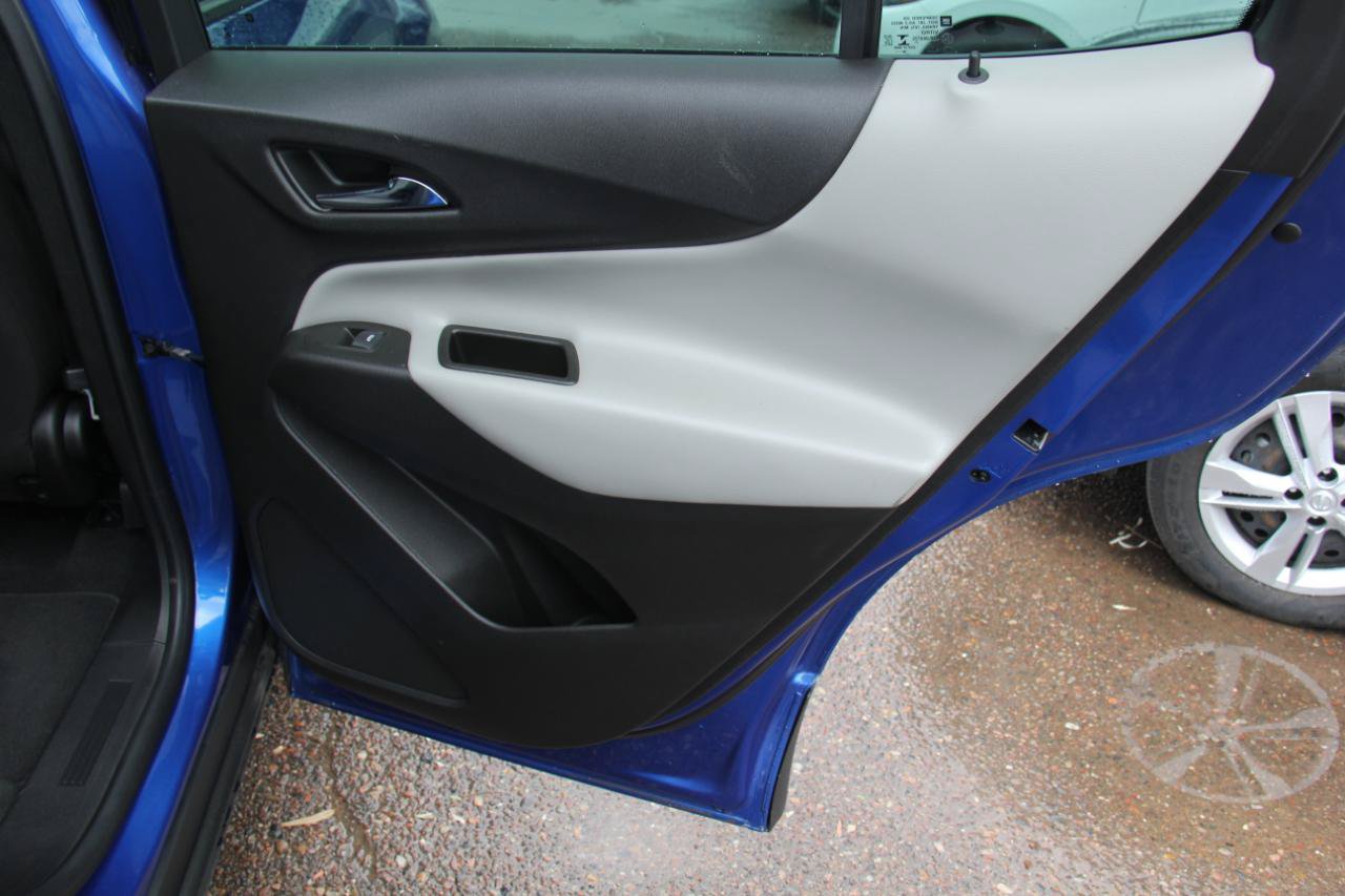 Used 2019 Chevrolet Equinox LS FWD image 24