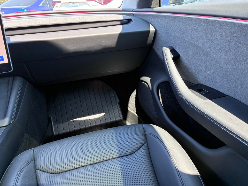 Used 2024 Tesla Model 3 Standard Range RWD image 36
