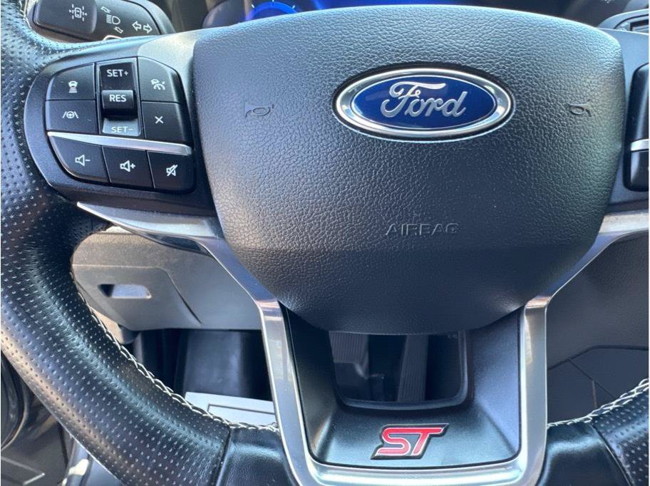 Used 2020 Ford Explorer ST w/ Premium Technology Package AWD/4WD image 34